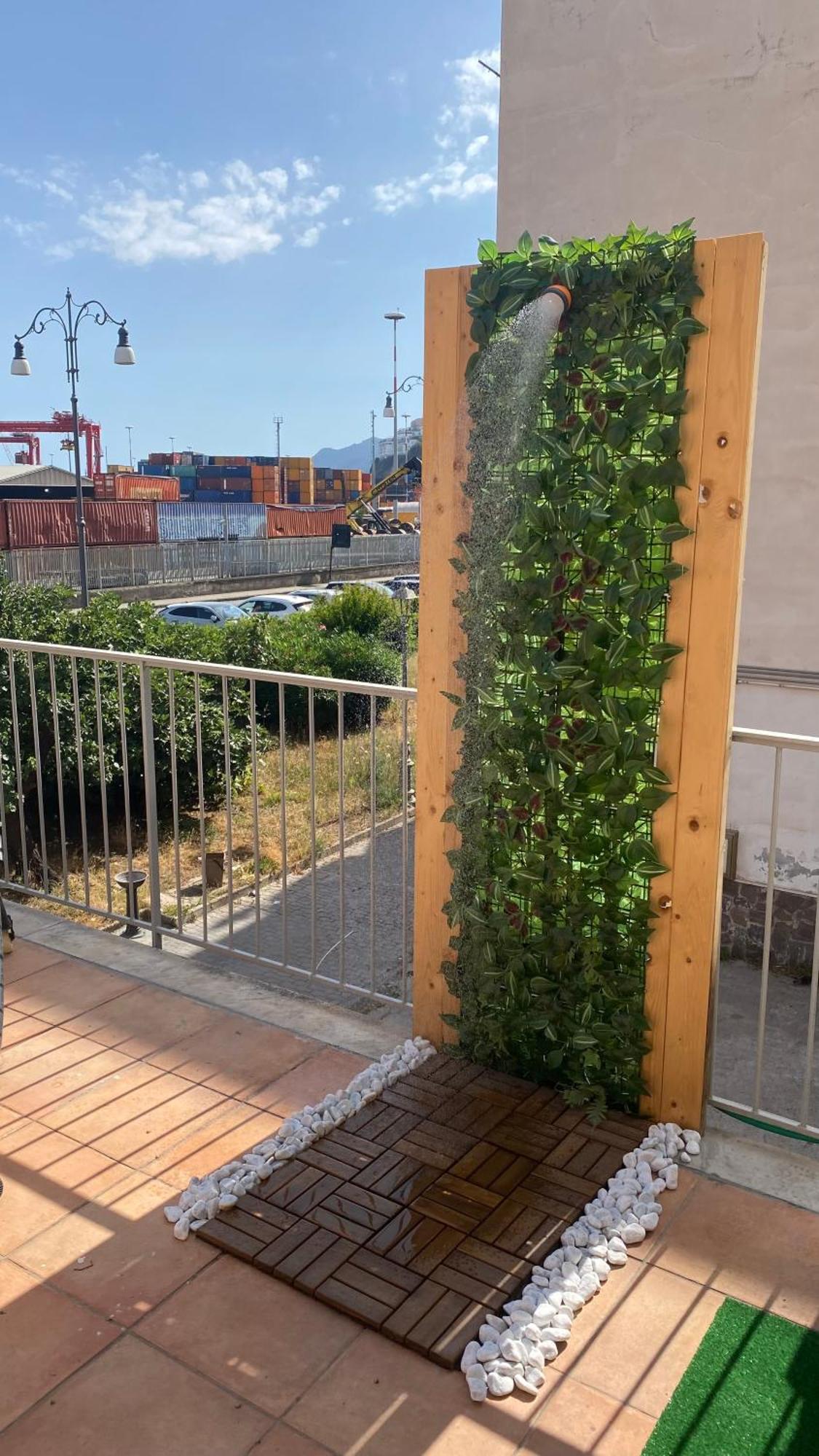 Ferienwohnung Giu Al Porto Salerno Exterior foto