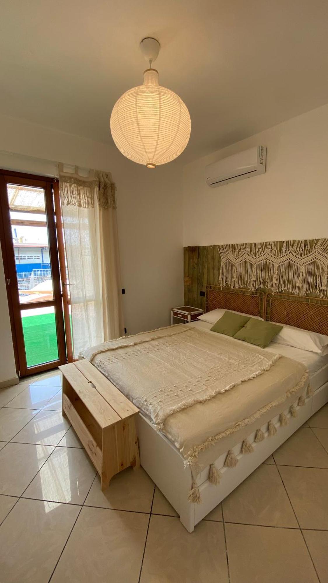 Ferienwohnung Giu Al Porto Salerno Exterior foto